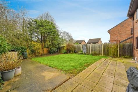 amads derby|3 bedroom property for sale in Alstonfield Drive, Allestree, Derby.